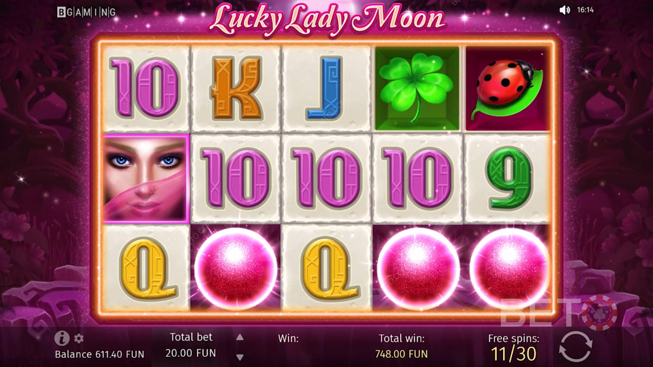Lucky Lady Moon on lihtne ja arusaadav enamikule algajatele.